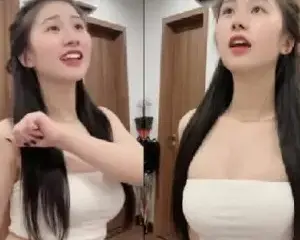 Tiktoker Tiểu Hý lộ clip sex địt nhau cùng bạn trai